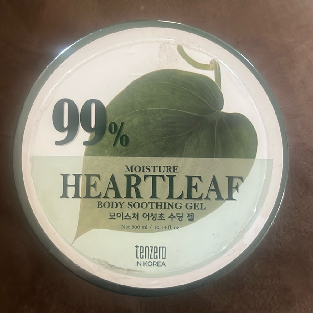 Tenzero Korean heartleaf body soothing gel